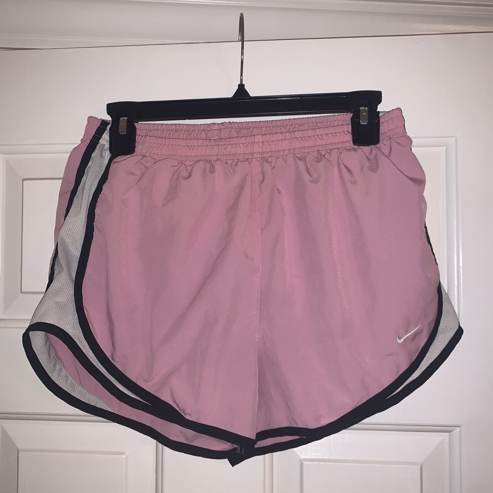 Nike women’s running shorts - medium - light pink